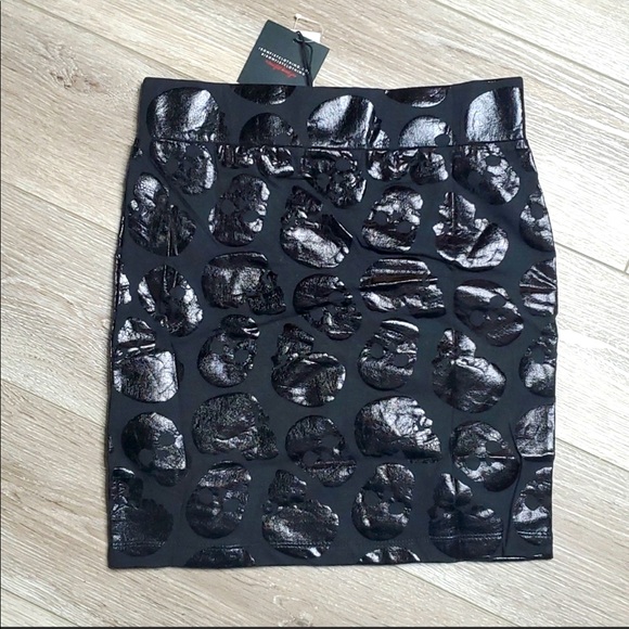 NWT Iron Fist Black Skullz Club Mini Skirt M - Picture 2 of 3